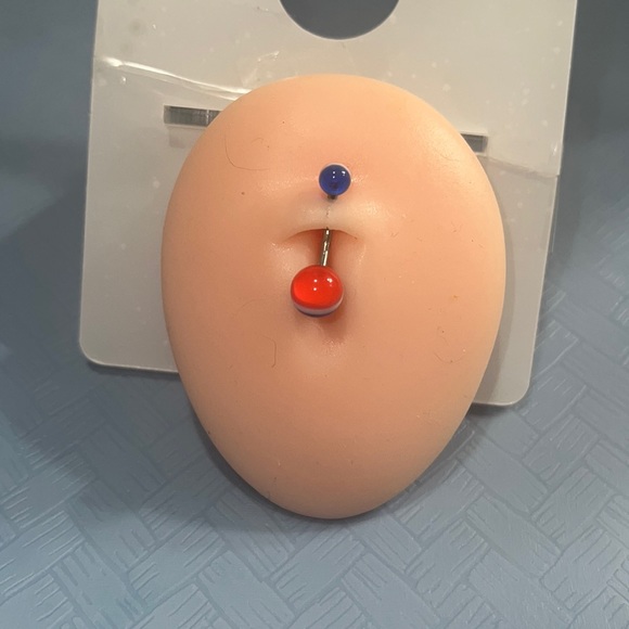 Bellybutton ring - Picture 1 of 1